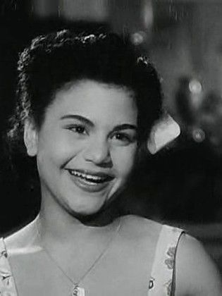 نوال بغدادي